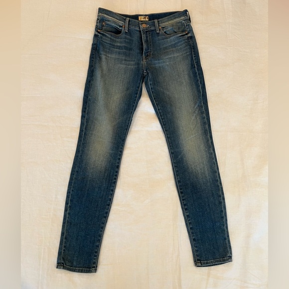 MOTHER Denim - MOTHER Denim The Charmer Jeans in After Class Size 28